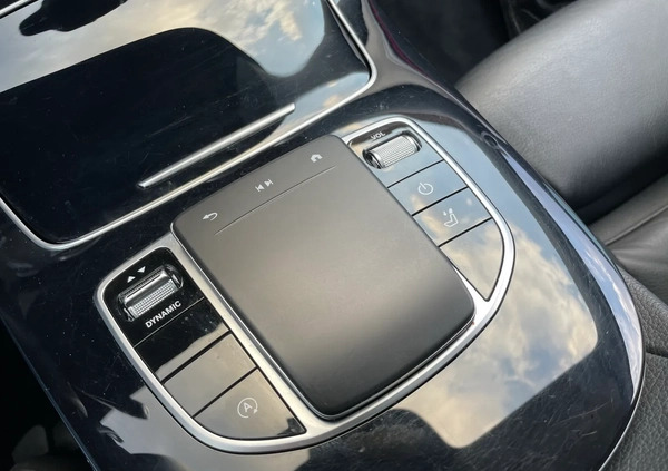 Mercedes-Benz Klasa E cena 159000 przebieg: 73988, rok produkcji 2020 z Piaseczno małe 352